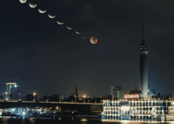 Supermoon Mania Lights Up Egypt’s Skies and Social Media