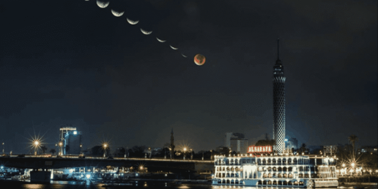 Supermoon Mania Lights Up Egypt’s Skies and Social Media