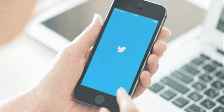 twitter advertising, twitter ads, custom audience, twitter lists, hashtags, targeting, marketing