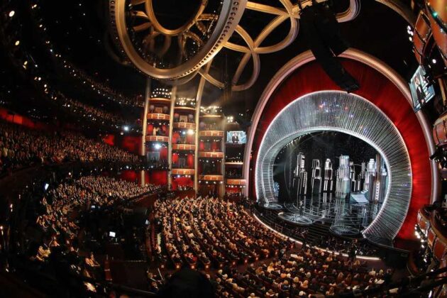 Inside the theatre Photograph - Lucy Nicholson: Reuters