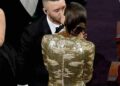 Justin Timberlake kisses his wife on red carpet
