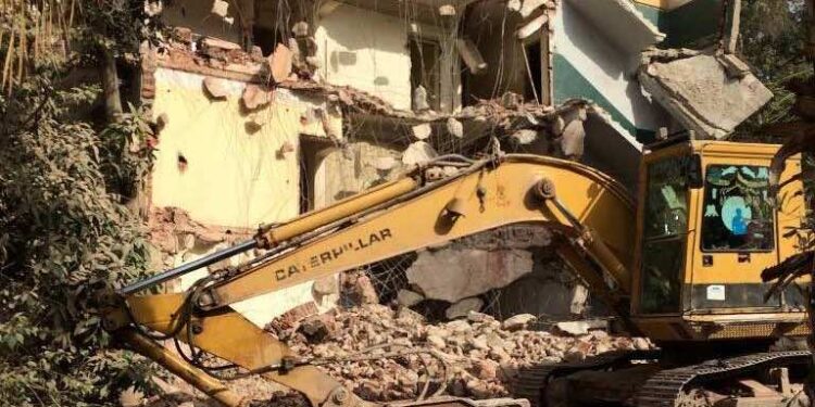 Maadi under destruction